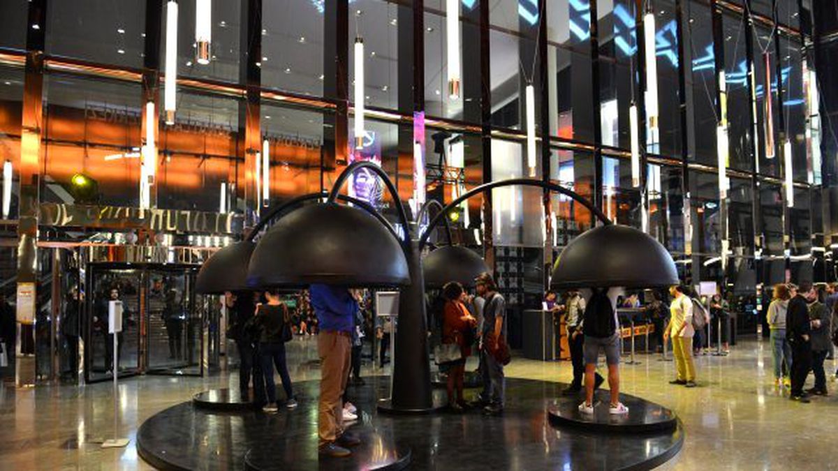 CERN Dinleme Enstalasyonu, 27 Ekim\'e kadar Zorlu PSM\'de...