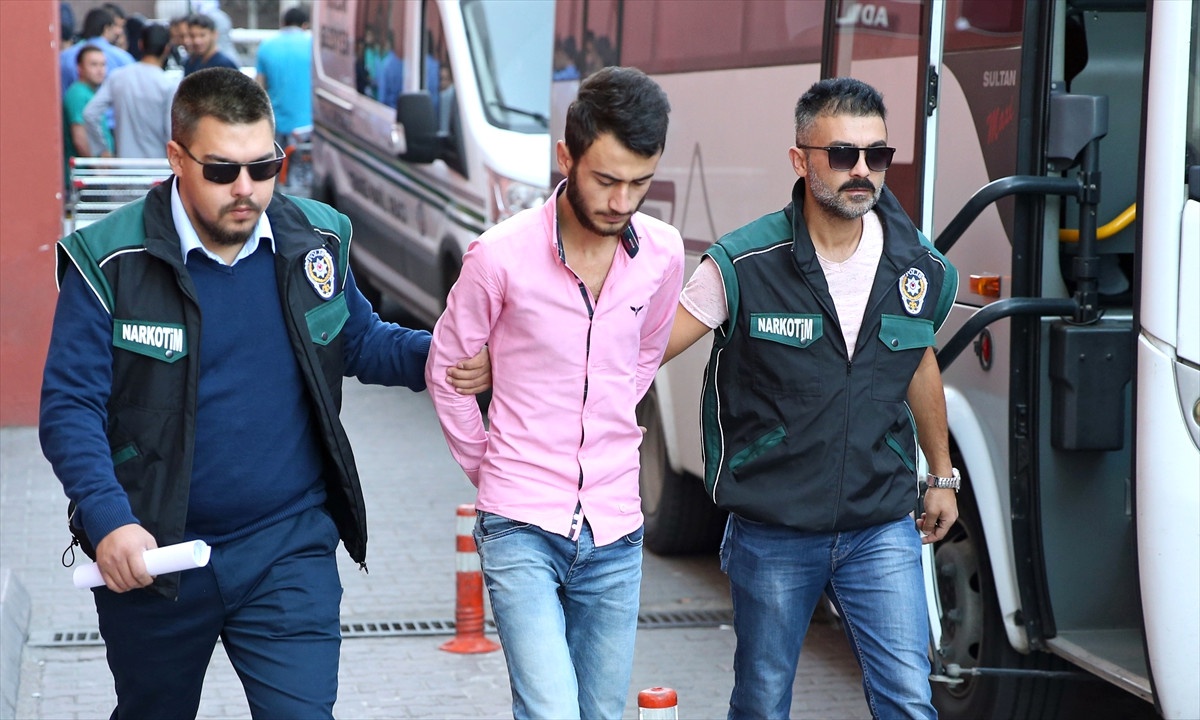 Çocuğa Uyuşturucu Veren Kişi Adliyeye Sevk Edildi