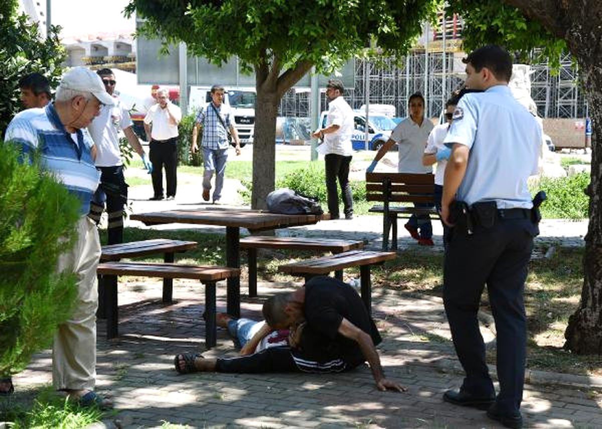 Eski Eşini Öldürmekten Ömür Boyu Hapsi İsteniyor