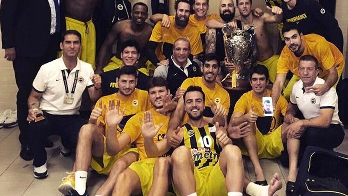 Fenerbahçeli Basketbolcular, Galatasaray'a Göndermede Bulundu