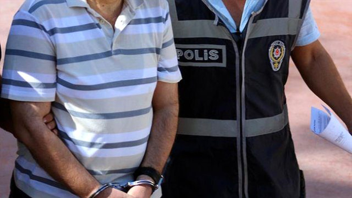 Fetö Operasyonunda Kayseri\'de Gözaltına Alınan Üsteğmen Ankara\'ya Teslim Edildi