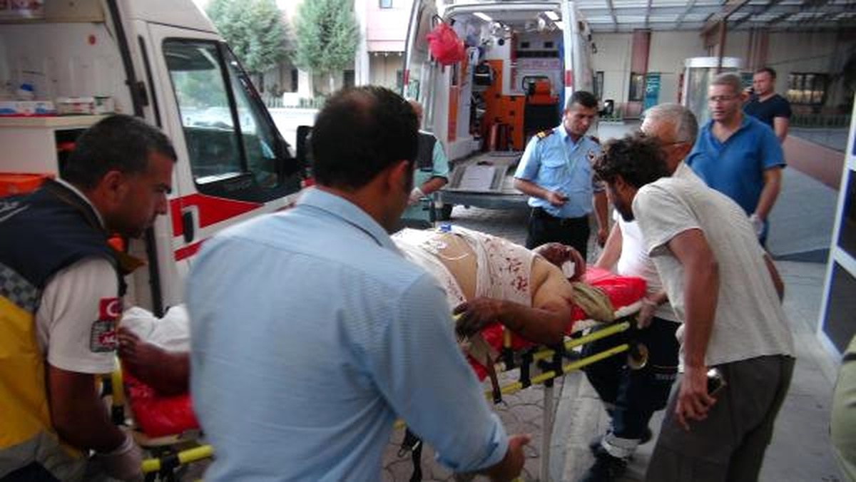 Fırat Kalkanı Harekatı\'nda Yaralanan 13 Öso\'lu Kilis\'e Getirildi