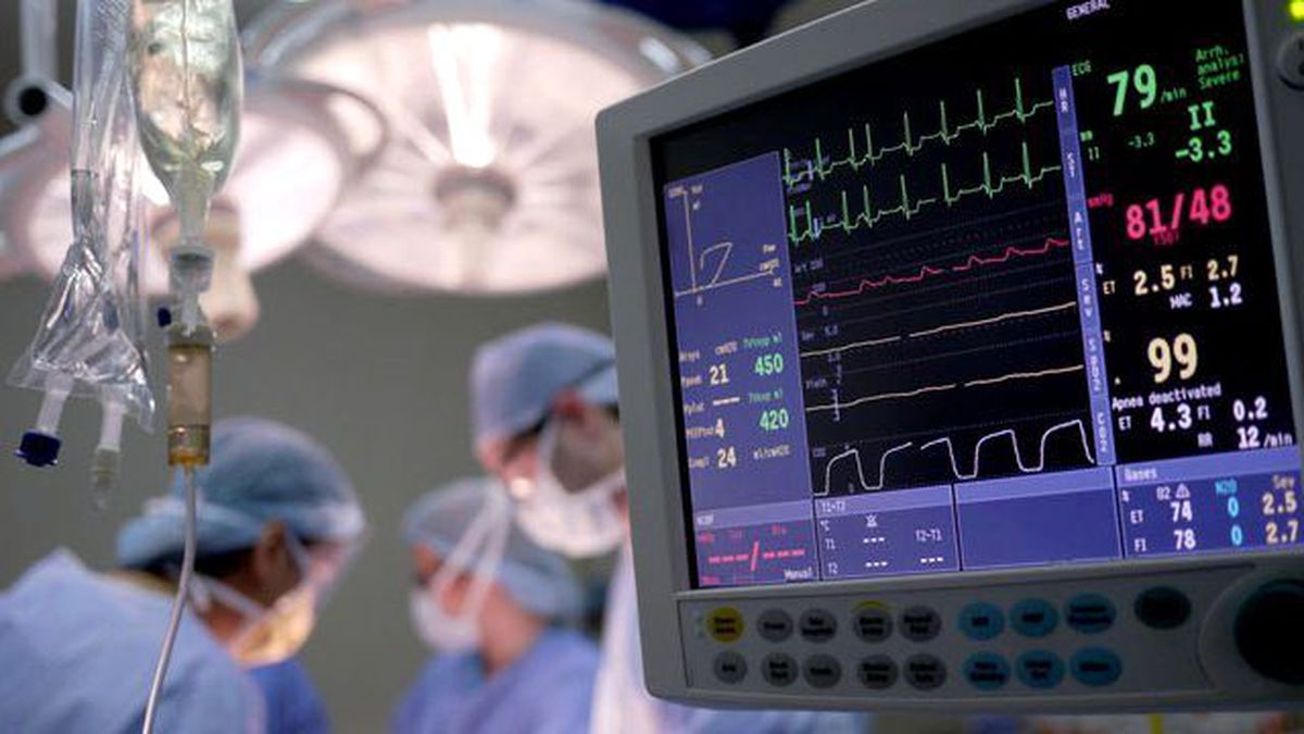 İlk Kez Canlı Donörden Rahim Nakli Yapıldı