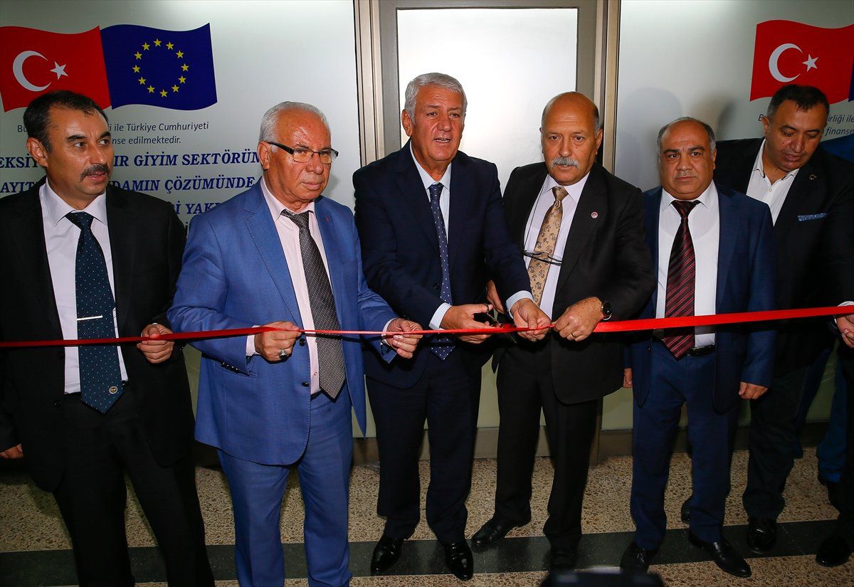 İzmirli Kadınlara AB Projesiyle Dikiş Eğitimi