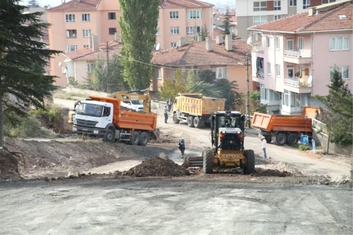 Karapınar\'da Yol Açma Çalışmaları Başladı