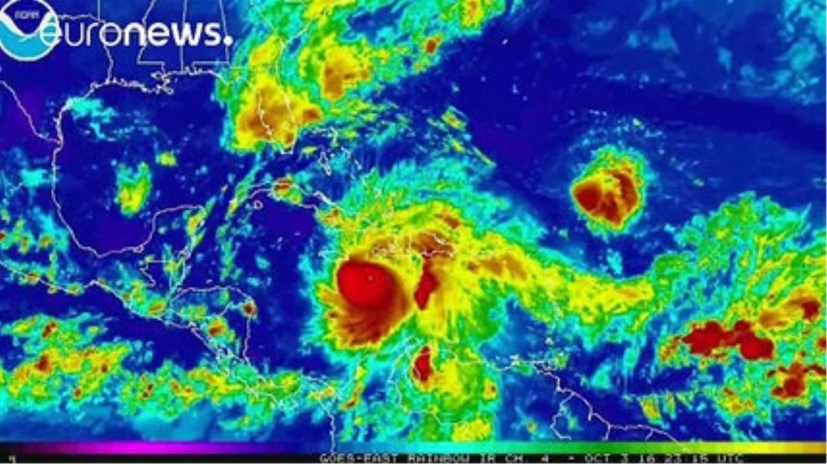 Karayipler\'de Matthew Kasırgası Nedeniyle Binlerce Kişi Tahliye Edildi