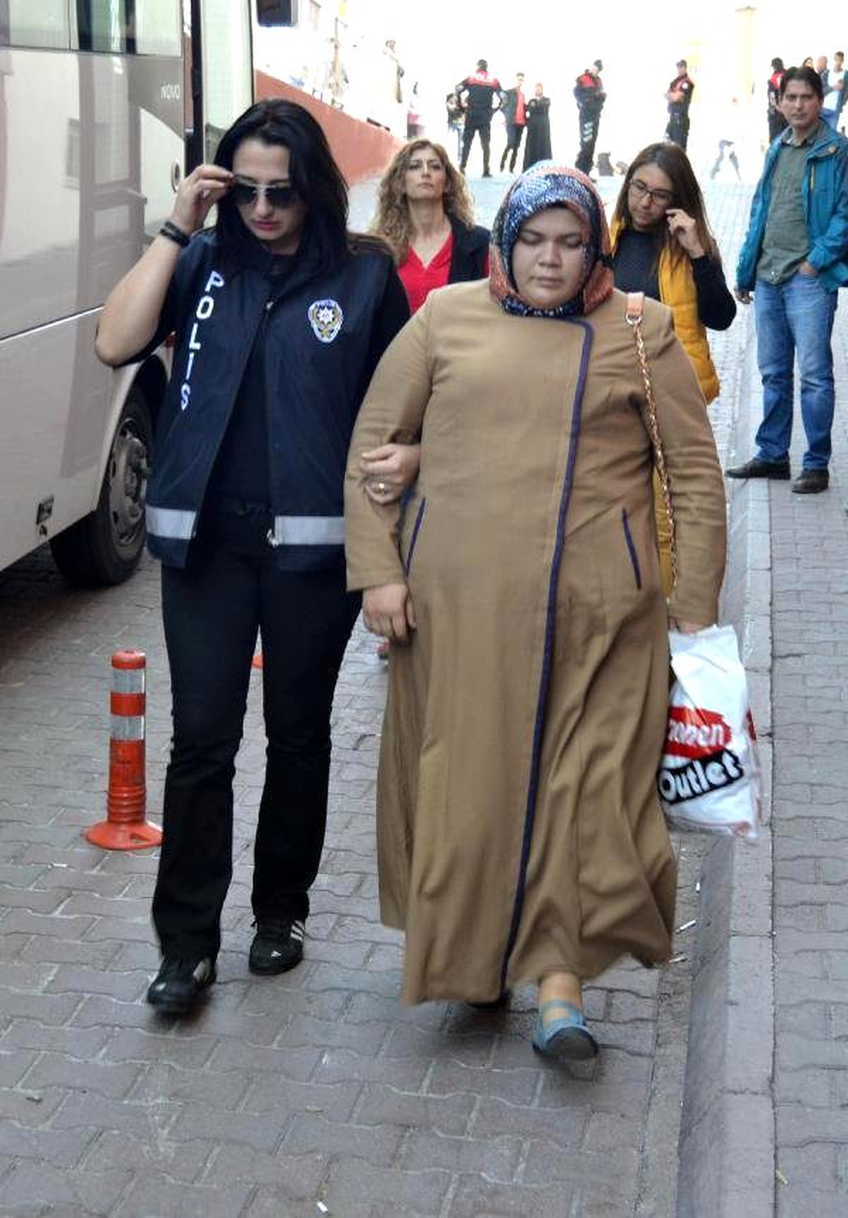 Görüntülü Haber) Kayseri\'de Fetö Soruşturmasında 18 Kişi Adliyeye Gönderildi