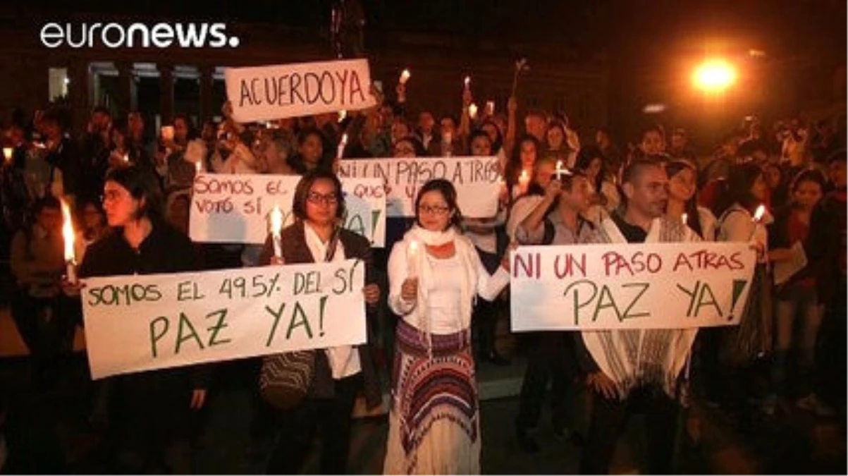 Kolombiya\'da Binlerce Kişi Barış İçin Sokakta
