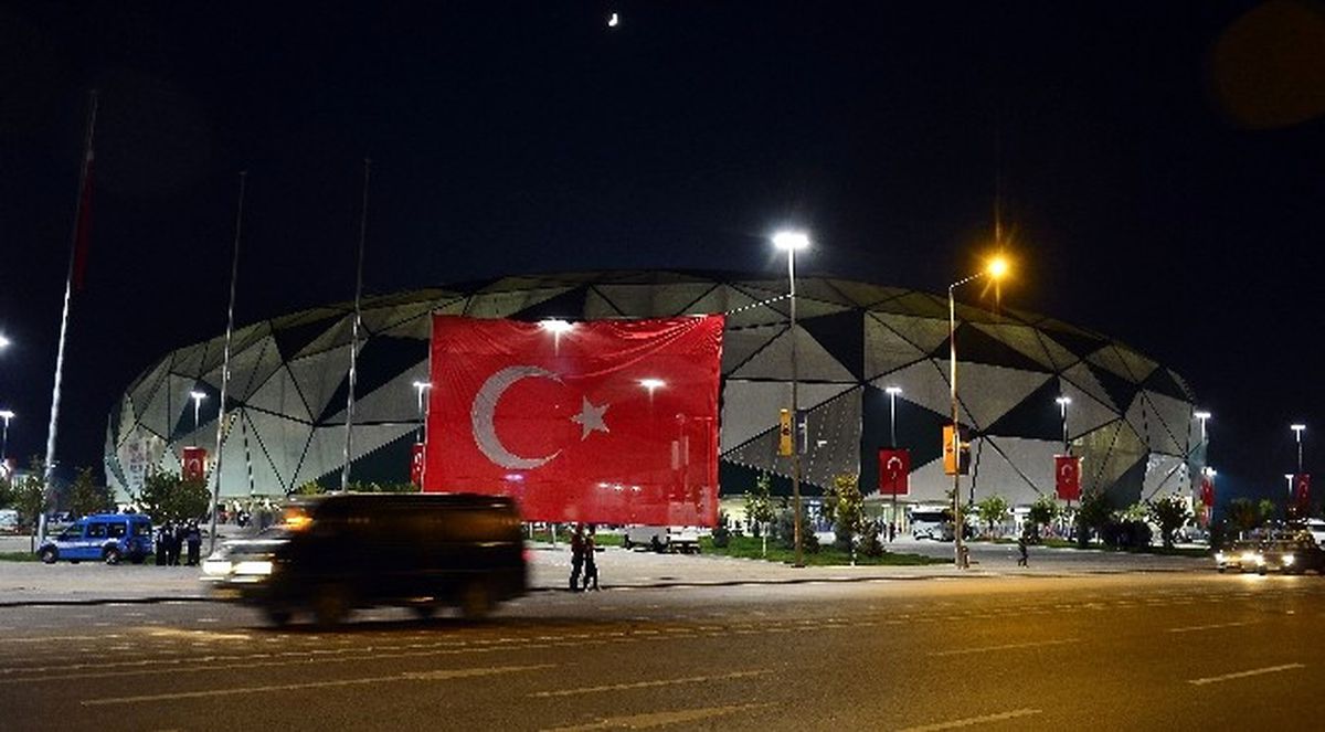 Konyalı Taraftarlardan, Maç Öncesi A Milli Takım\'a Moral