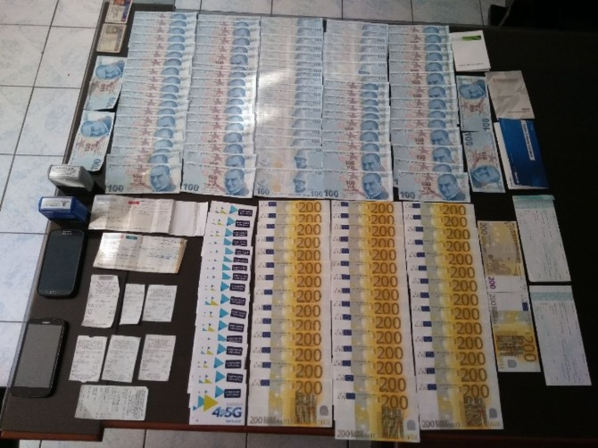 Manavgat\'ta Sahte Para ile Yakalanan 2 Kişi Tutuklandı