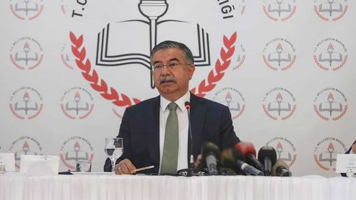 Milli Eğitim Bakanı İsmet Yılmaz:  Mülakat Yapılması Gerekir