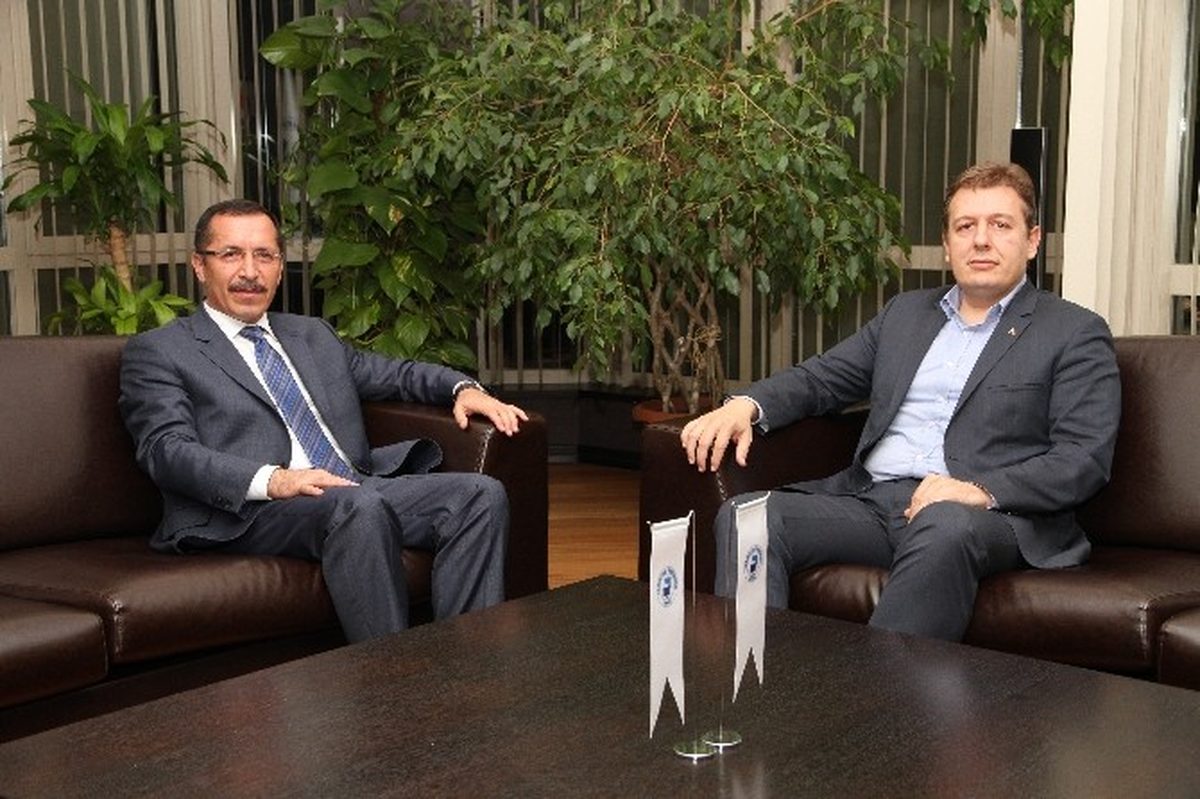 Necip Filiz\'den Rektör Bağ\'a Ziyaret