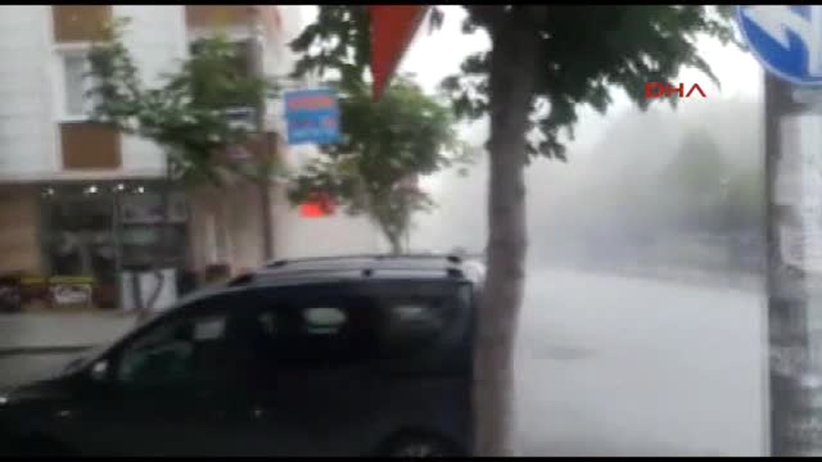 Patlama Sesini Duydu İşyerinden Çıkıp O Anları Kaydetti