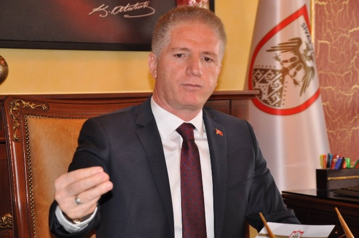 Sivas\'ta Fetö\'den 275 Kişi Tutuklandı
