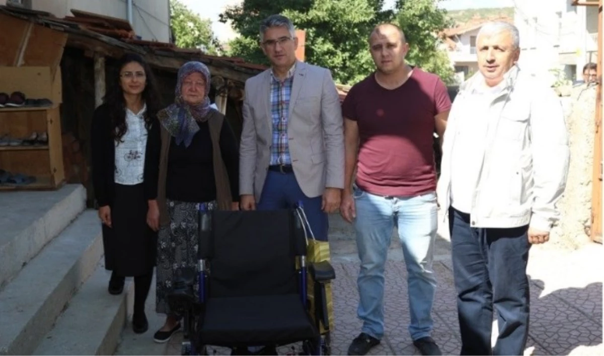 Tekerlekli Sandalyeler Evlerine Teslim Edildi