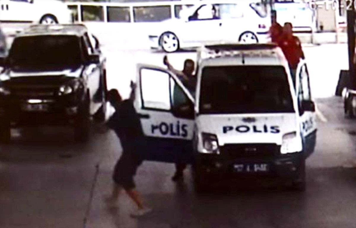 Tinerli Saldırıya Biber Gazlı Müdahale