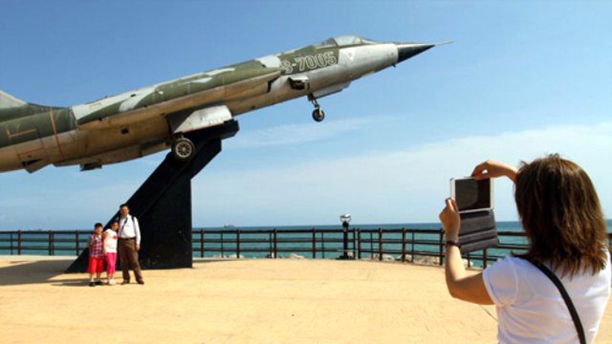 Uçan Tabut' Mersin Sahilinde Sergileniyor