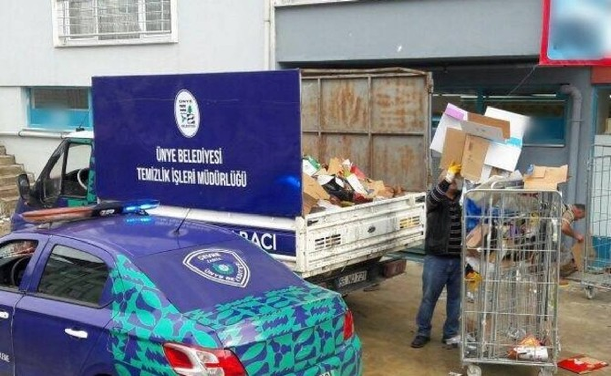 Ünye\'de Bir Ayda 115 Ton Atık Ekonomiye Kazandırıldı