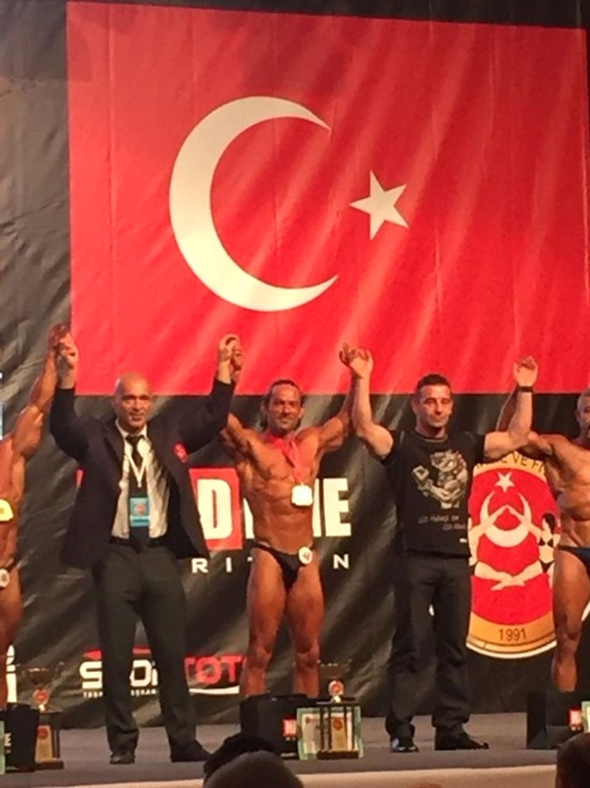 Vücut Sporcuları Marmaris\'e 4 Kupa ve Madalya ile Döndüler
