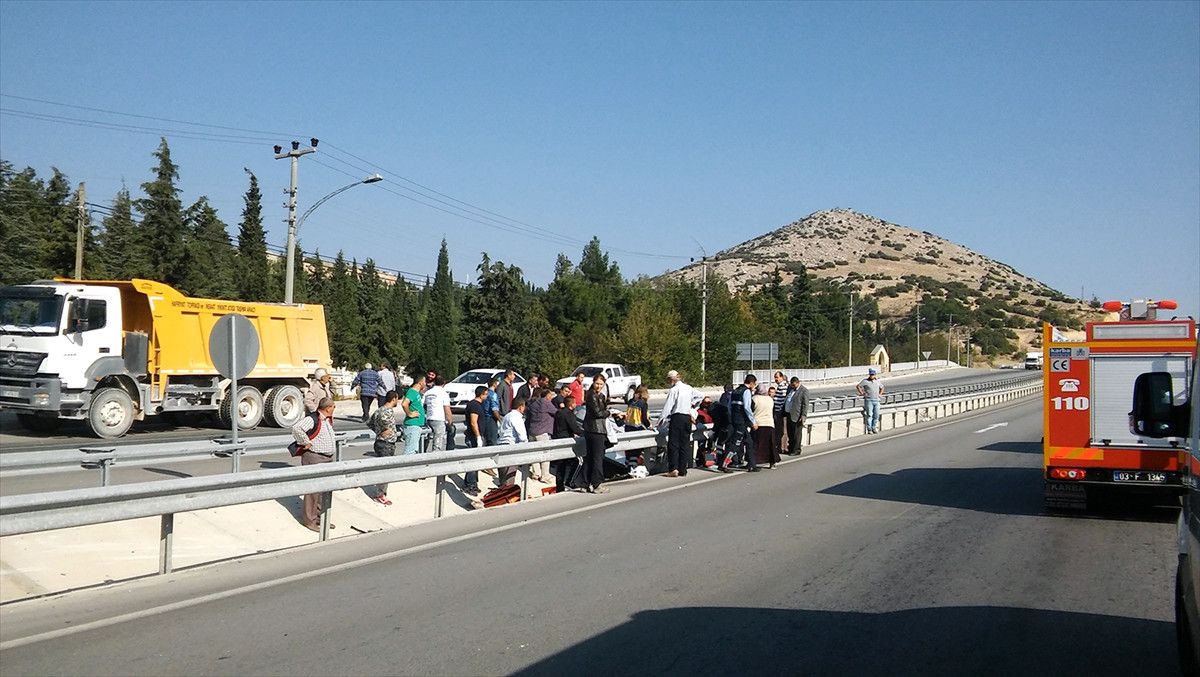 Afyonkarahisar\'da Trafik Kazası: 2 Yaralı