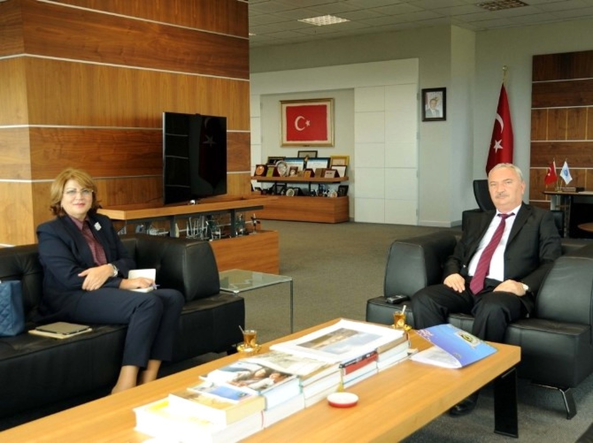 Azerbaycan Eğitim Müşavirinden Nkü\'ye Ziyaret