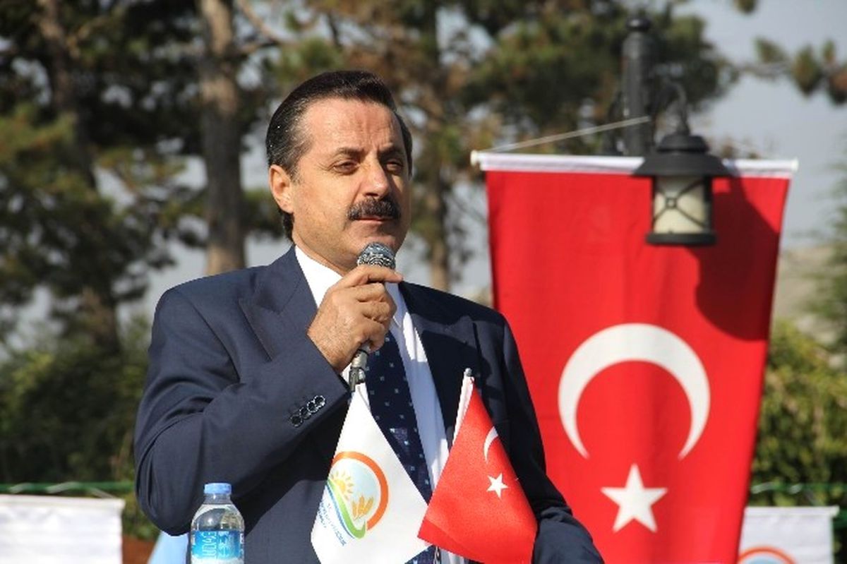 Bakan Faruk Çelik: "Engelleri Elimizin Tersiyle İterek Kalkınmaya Devam Ediyoruz"
