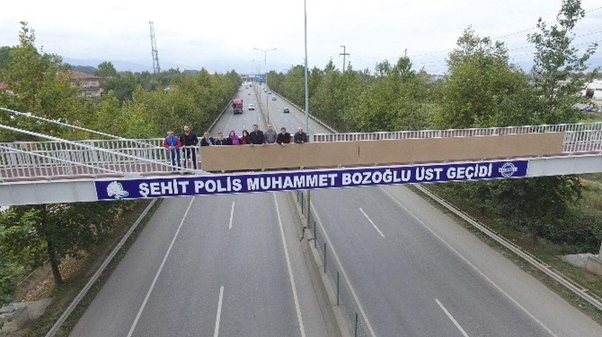 Başiskele\'de Üst Geçide Şehit Polis Memurunun Adı Verildi