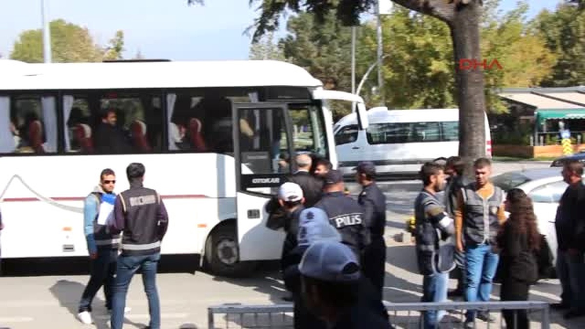 Bolu\'da Fetö Soruşturmasında 19 Kişi Adliyede