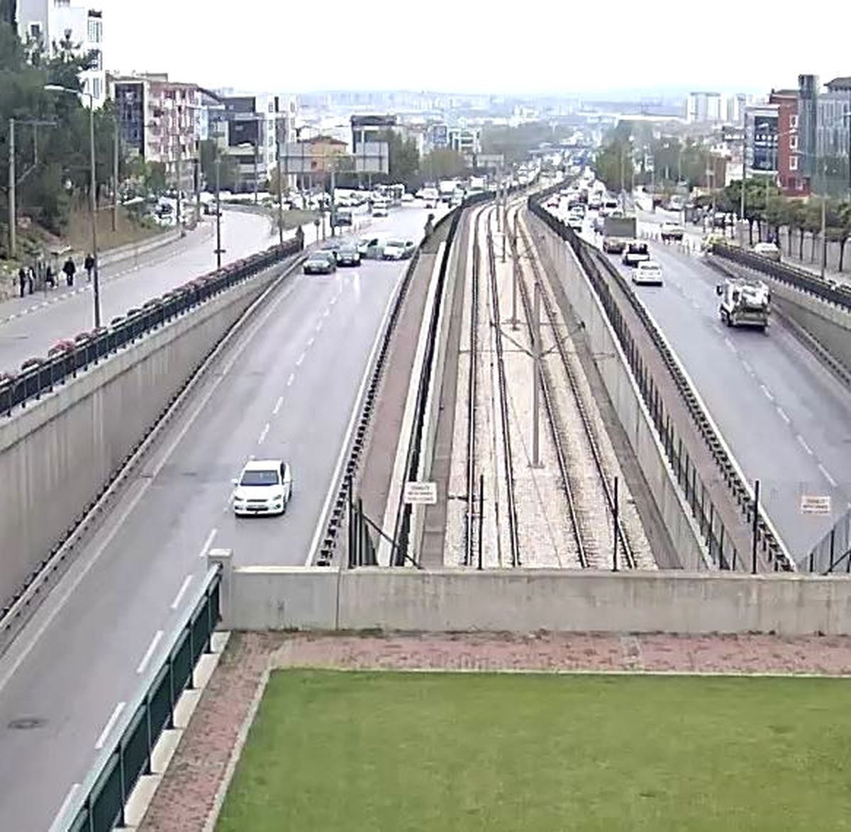 Bursa\'da 9 Aracın Birbirine Girdiği Kaza Kameraya Böyle Yansıdı