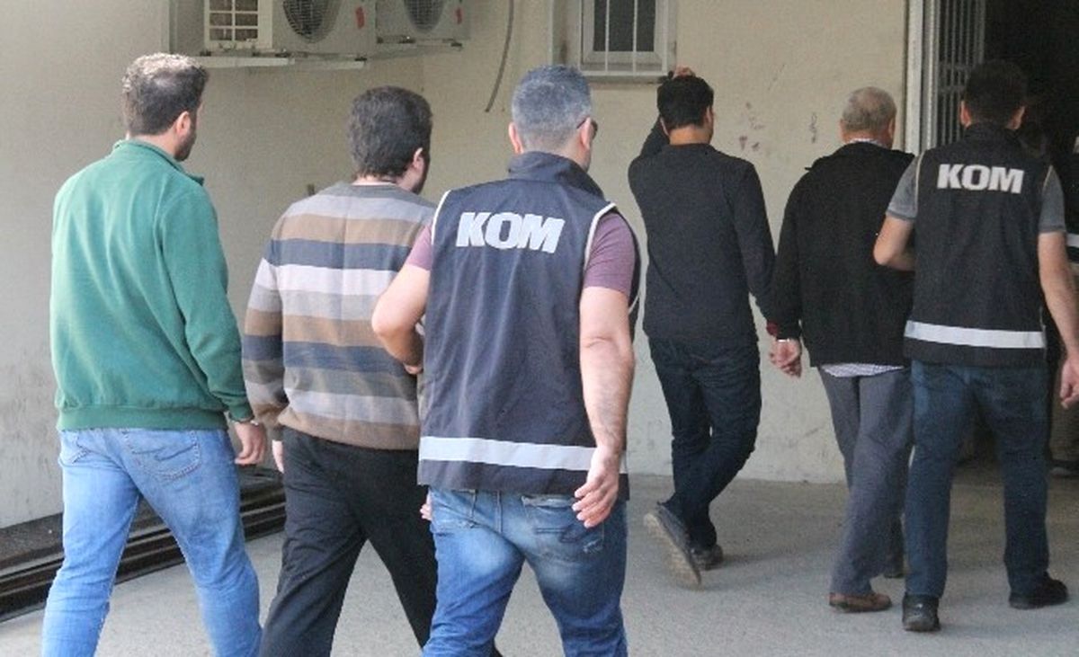 Fetö Soruşturmasında 18 Polis Adliyeye Sevk Edildi