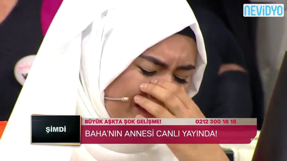 Hanife, Canlı Yayında Sinir Krizi Geçirdi!
