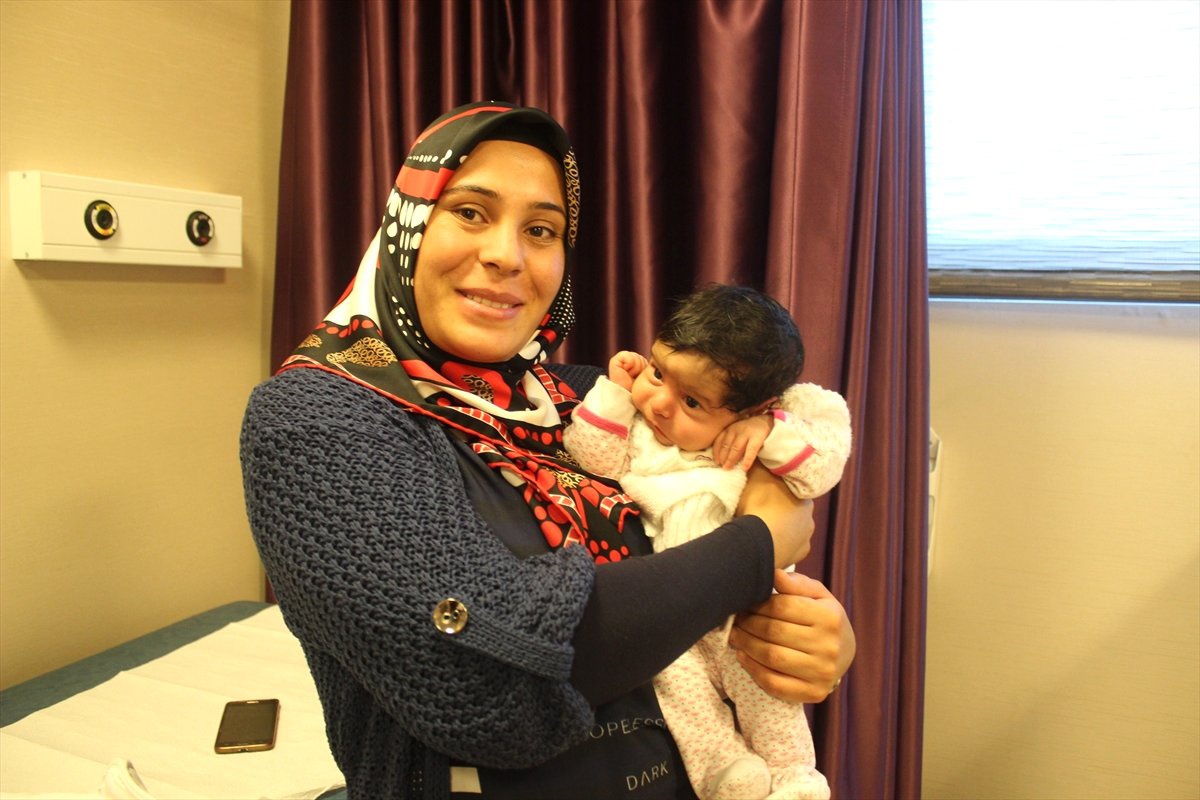 Kardeşine Böbreğini Veren Kadın Yeniden Anne Oldu