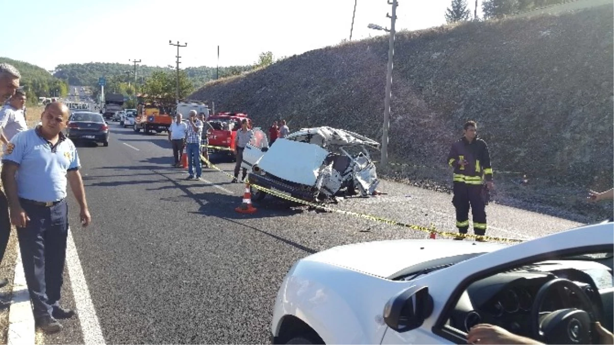 Köyceğiz\'de Trafik Kazası; 1 Ölü, 3 Yaralı