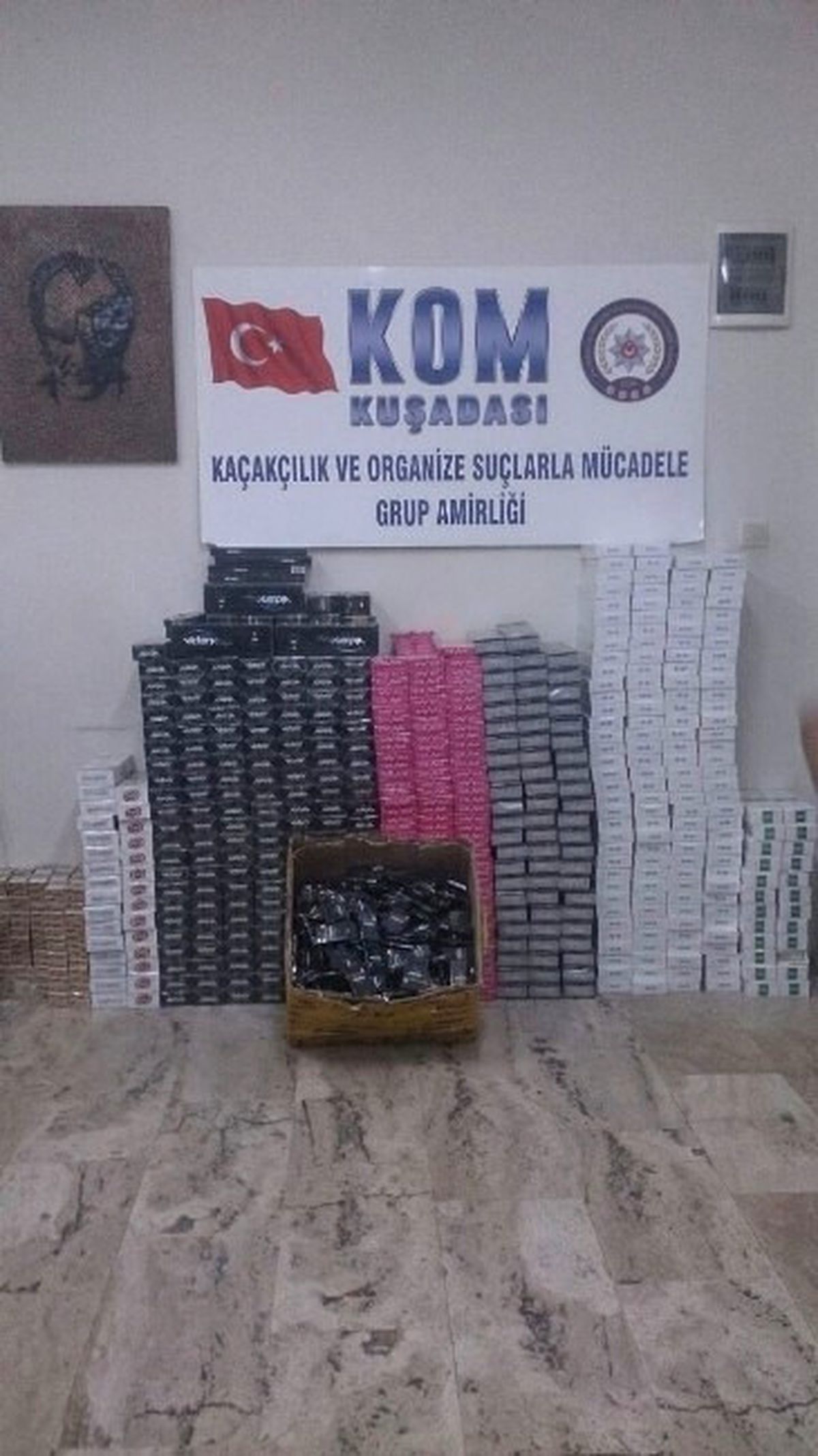 Kuşadası\'nda Kaçak Sigara Operasyonu