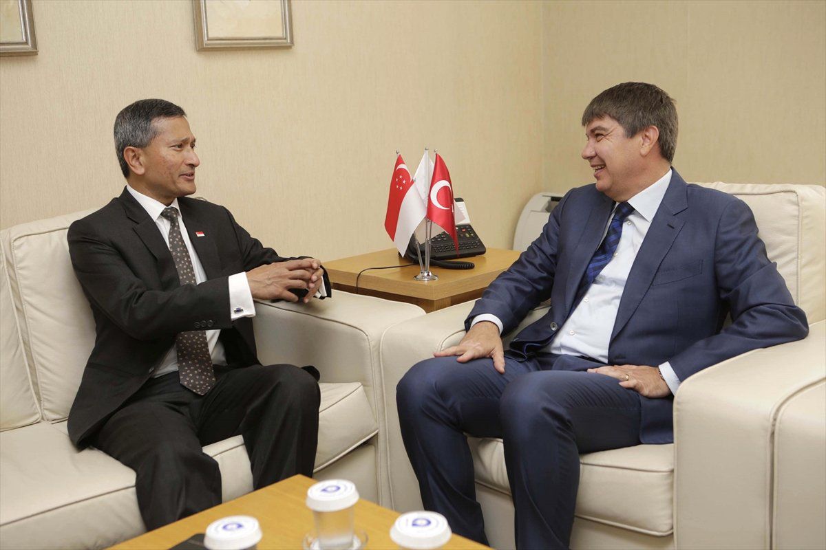 Singapur Dışişleri Bakanı Balakrishnan\'dan, Başkan Türel\'e Ziyaret