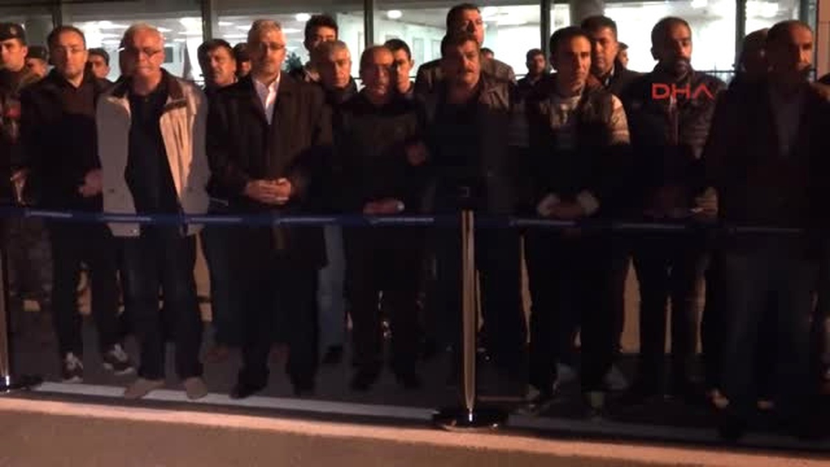 Sivas - Şehit Uzman Çavuş Zilligil\'in Cenazesi Memleketi Sivas\'a Getirildi