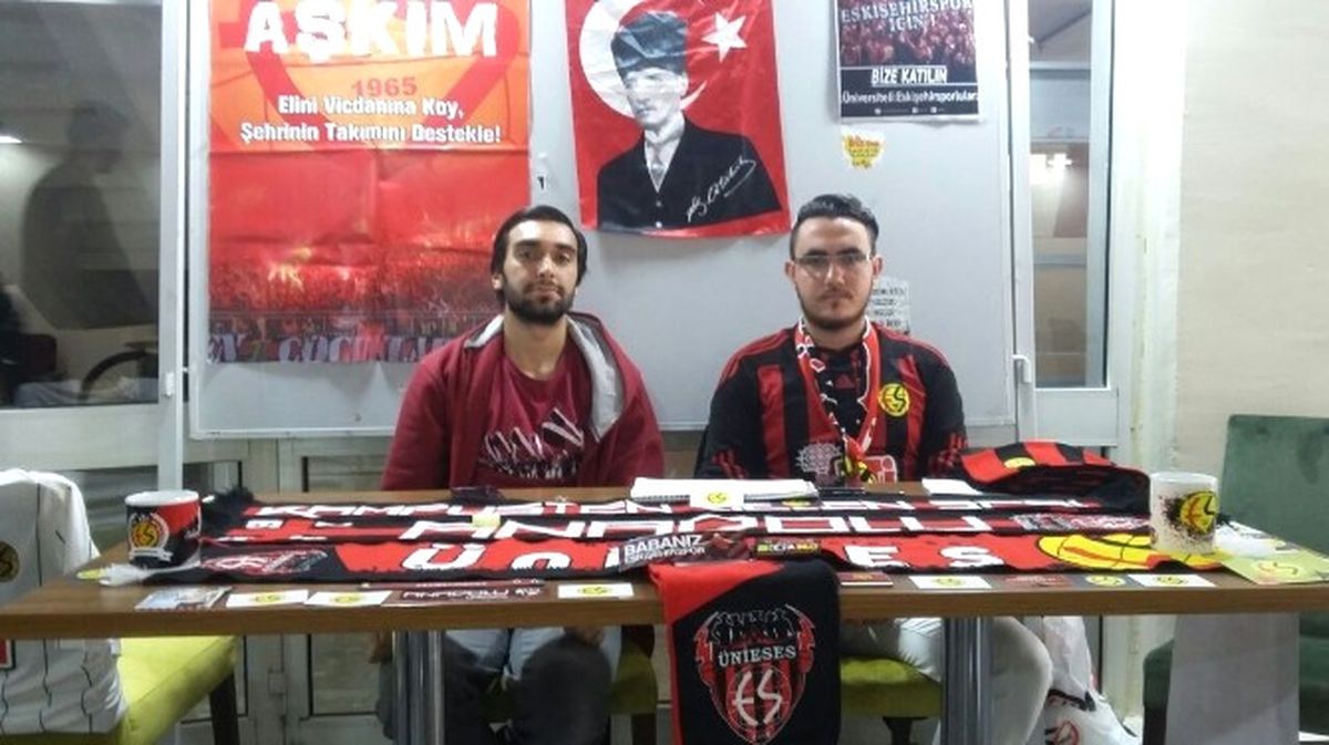 Üniversiteli Eskişehirsporlular Stant Açtı