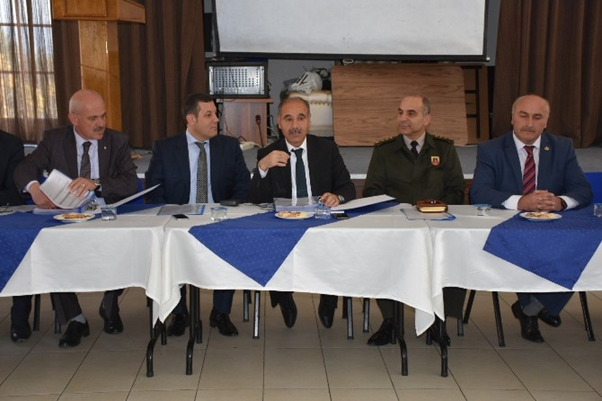 Vali Aktaş Safranbolu Köy Muhtarları ile Bir Araya Geldi
