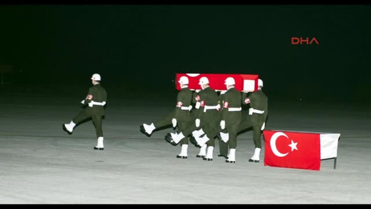 Van- Şehit Uzman Çavuşun Naaşı Memleketine Uğurlandı