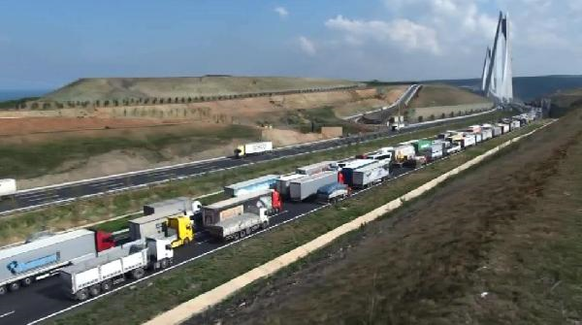 Yavuz Sultan Selim Köprüsü'ndeki Çalışma Trafiği Aksattı