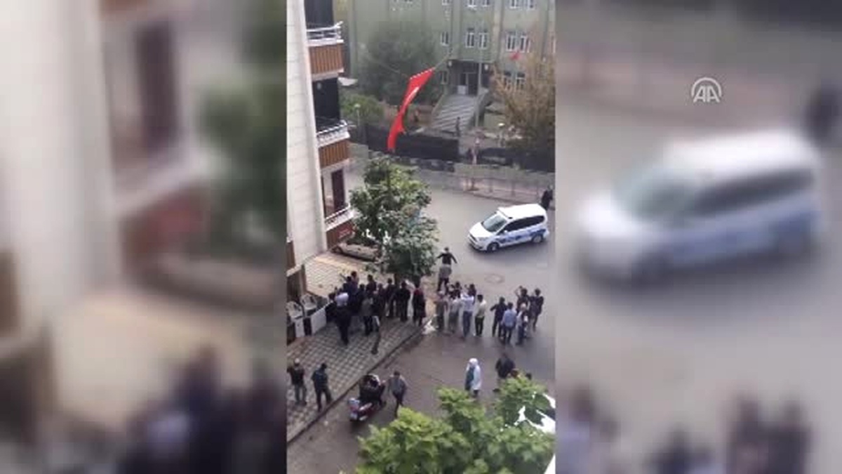 Yenibosna 75. Yıl Polis Merkezi Yakınında Patlama Meydana Geldi