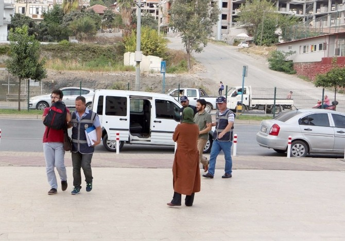 Alanya\'da Fetö Soruşturması: 2 Öğretmen Adliyede