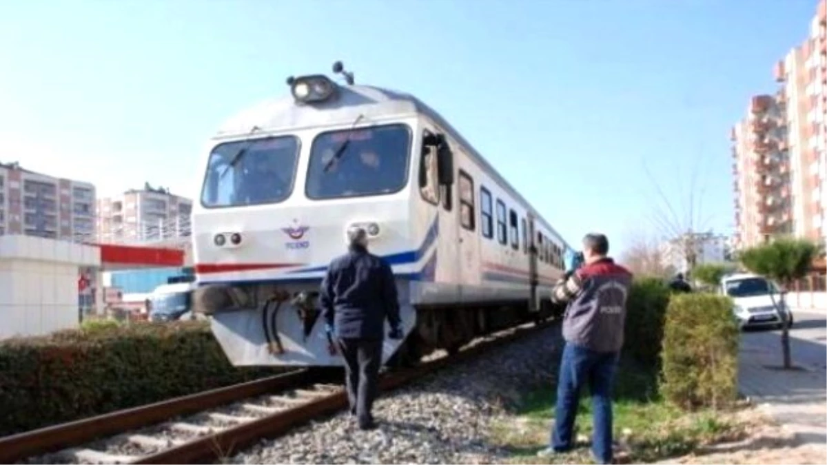 Aydın\'da Trenin Çarptığı Kişi Öldü