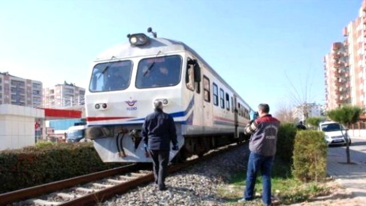 Aydın\'da Trenin Çarptığı Kişi Öldü
