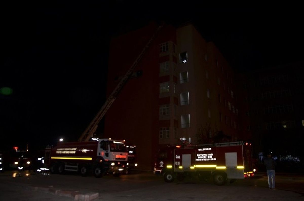 Bandırma Devlet Hastanesi\'nde Yangın