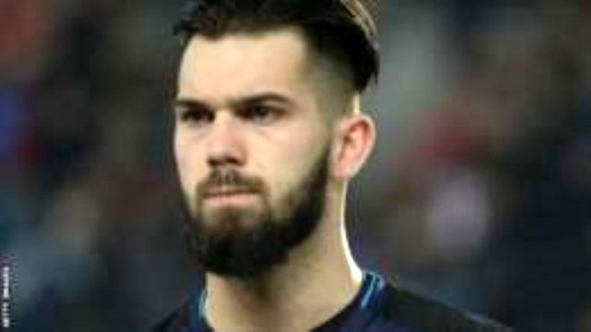 Cinsiyetçi Yorum Yapan Futbolcular Kadın Takımıyla Antrenmana Çıkacak