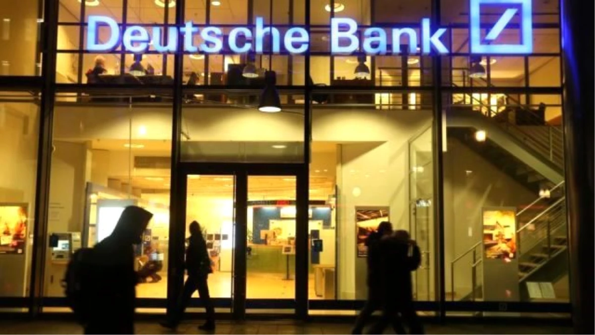 Deutsche Bank Hisselerinde Tarihi Düşüş