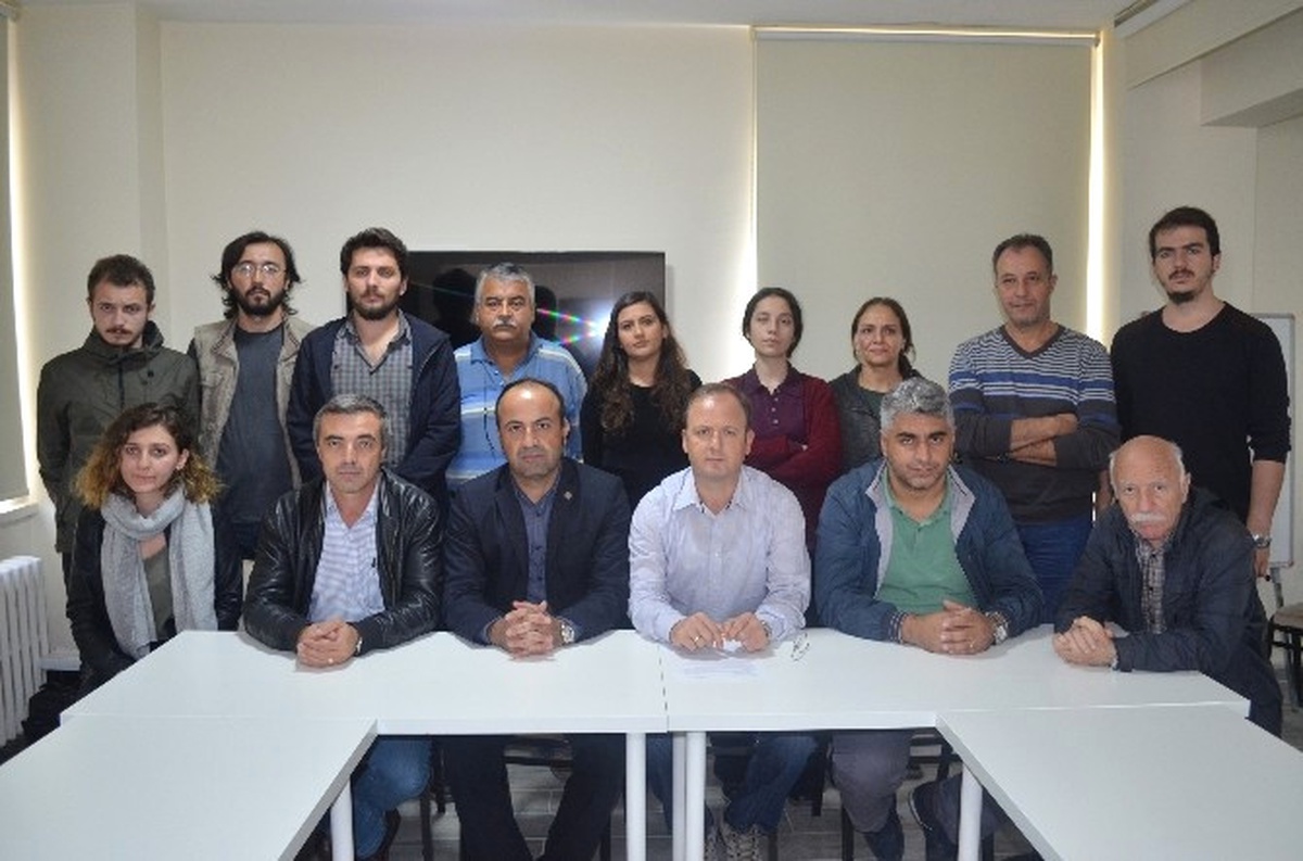 Emek-Demokrasi Güçleri Ankara\'daki Patlamada Hayatını Kaybedenleri Unutmadı