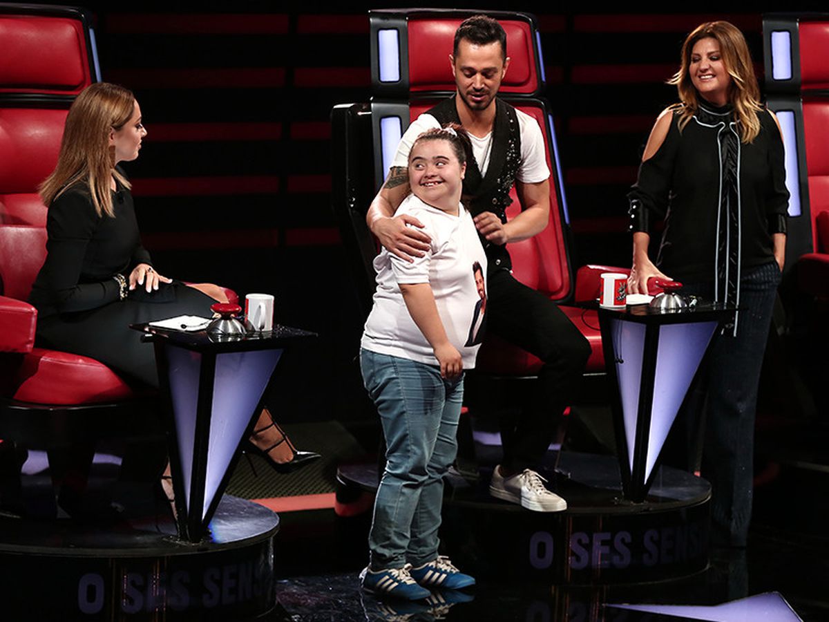 Gökhan Fark Etti, Stüdyoya Renk Kattı!