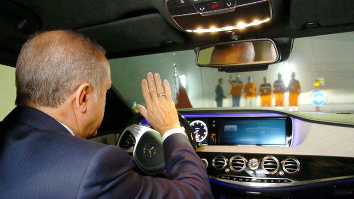 Görüntülü Haber) Avrasya Tüneli\'nden İlk Geçişi Cumhurbaşkanı Erdoğan Yaptı (Aracın İçerisinden...